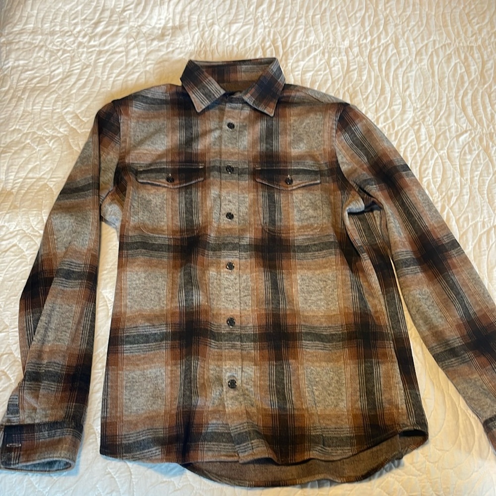 Men’s Express Flannel Button Down